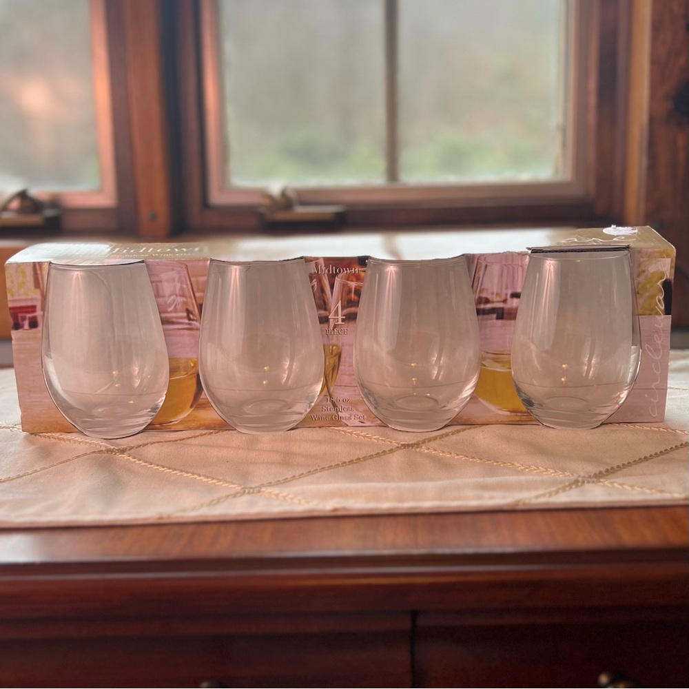 Midtown 18.5 oz Stemless Wine Glass 4 Piece Set